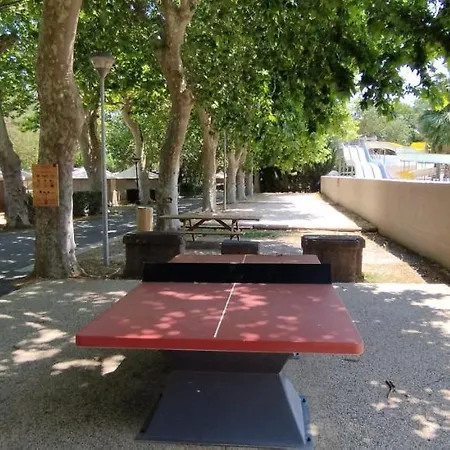 Kemp Camping Parc Des 7 Fonts