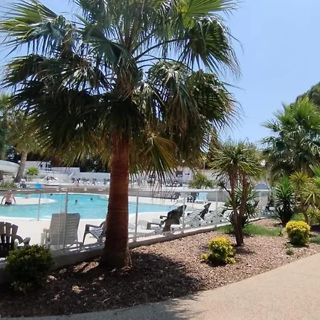 Kemp Camping Parc Des 7 Fonts
