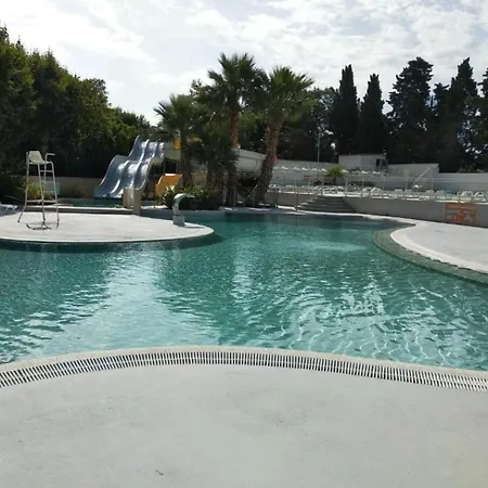 Camping Parc Des 7 Fonts Campsite *