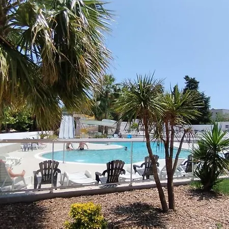 Camping Parc Des 7 Fonts Campsite